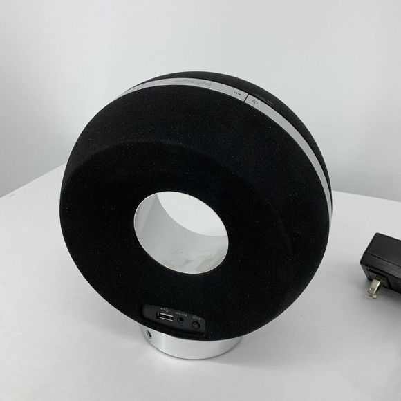 Philips DS3881W/37 SoundRing AirPlay Wireless Portable Speaker 3459 - Picture 2 of 9